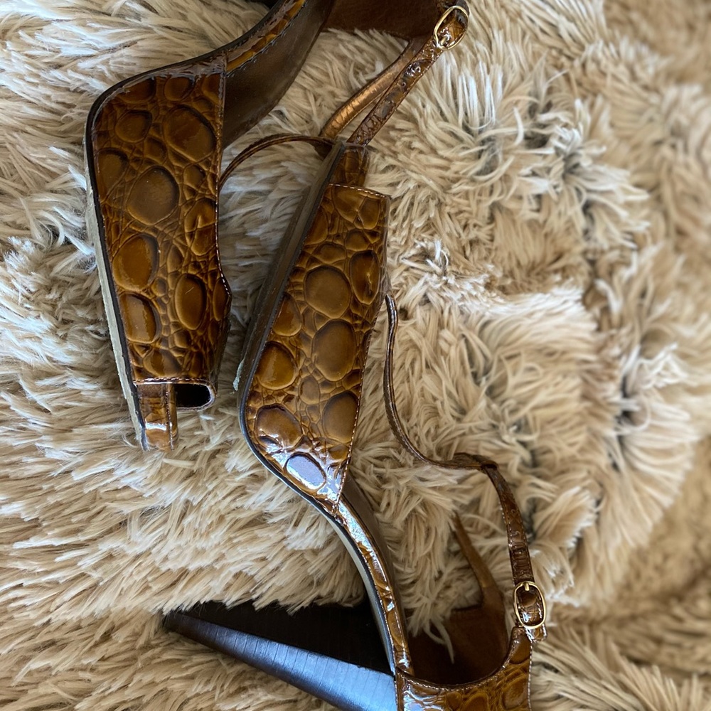 Martinez Valero Heels-size 8